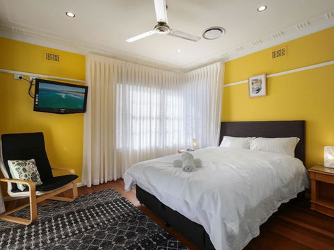 White Beach 42 Ash Street - Foster Accommodation 3