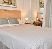 Convenient City Aprt for 2 W / pool Gym Tennis Court