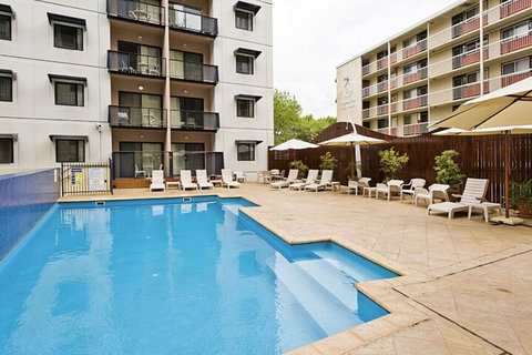 Convenient City Aprt For 2 W / Pool Gym Tennis Court - Foster Accommodation 2