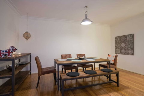 Urban Escape Strathfield - Foster Accommodation 6