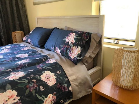 Escape To Strathfield For 8 Guests - Foster Accommodation 2