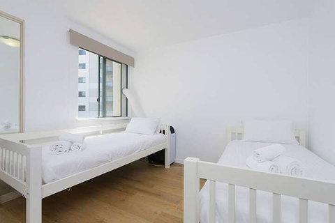 Convenient 3 Bedroom Apartment Close To Casino & CBD - Foster Accommodation 7