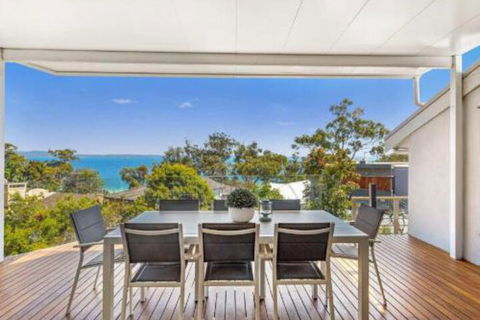 Nunkeri 5 Kerrie Close Stunning House With Fabulous Views Linen WIFI & Air Conditioning - Foster Accommodation 0