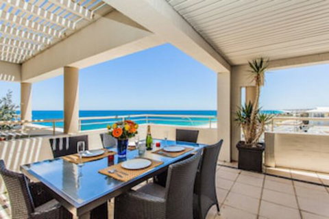 Gold Sands Beach Apartment - Foster Accommodation 0