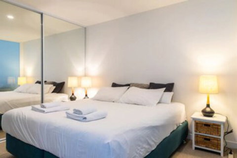 Modern 1 Bedroom Apartment In North Melbourne - Foster Accommodation 5