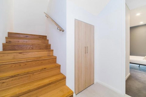 Olympus Wolli Crk 7.15 - Foster Accommodation 6