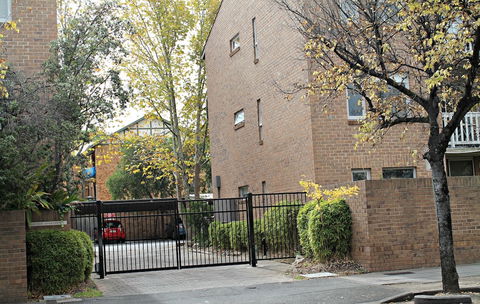 Adelaide Dresscircle Apartments - Archer Street - Foster Accommodation 2