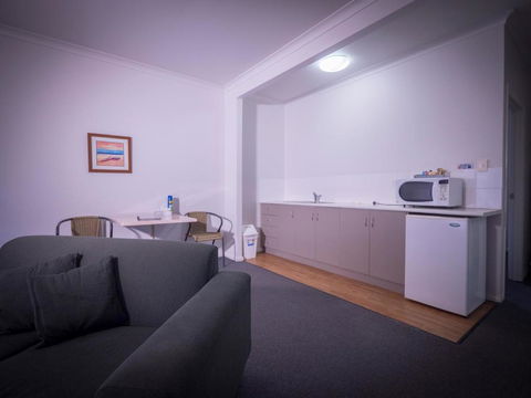 Great Western Travel Village - Foster Accommodation 6