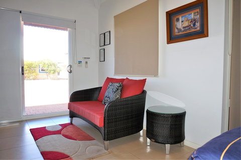 Osprey Holiday Village Unit 103 / 1 Bedroom - Foster Accommodation 5