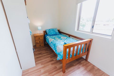 Bruces Waterside Units - Foster Accommodation 6