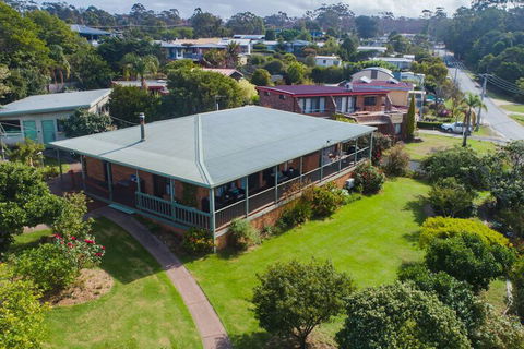 Bruces Waterside Units - Foster Accommodation 4