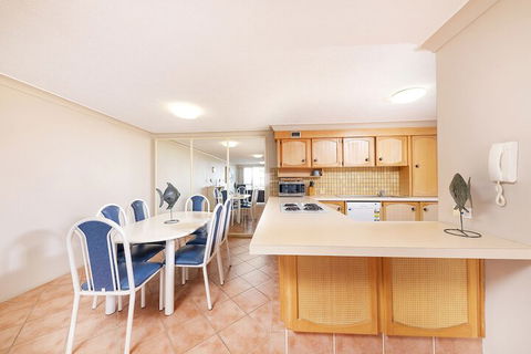 Sandbar Unit 402 - Foster Accommodation 3