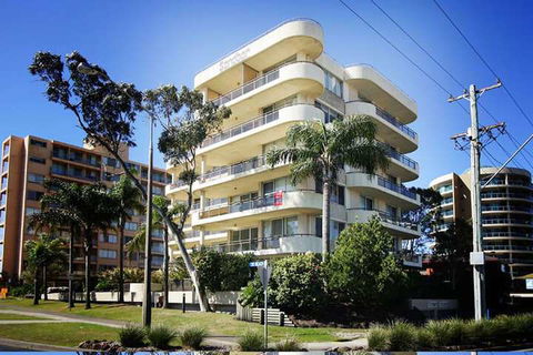 Sandbar Unit 402 - Foster Accommodation 1