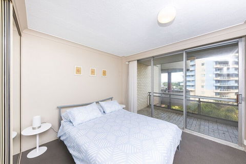 Sandbar Unit 402 - Foster Accommodation 5