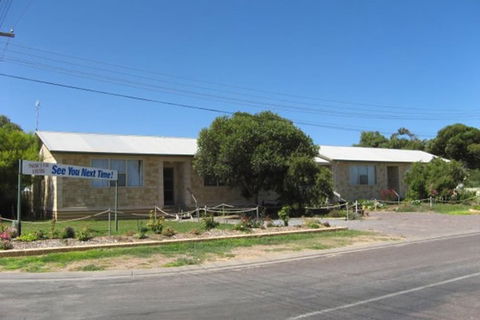 ARNO BAY CARAVAN PARK - Foster Accommodation 2