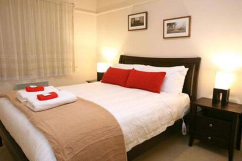 Elouera - Foster Accommodation 3