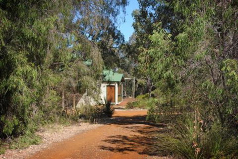 Bush N Waves - Foster Accommodation 2