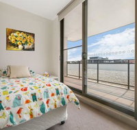 Cosy 3BR Penthouse close to Westfield Hornsby  Train Station - Foster Accommodation