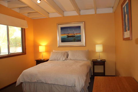 Gabbadah Beach House - Foster Accommodation 1