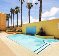 Sandcastles at the Beach - Outstanding Location - Foster Accommodation