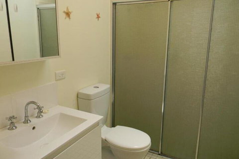 The Beach House - Foster Accommodation 6