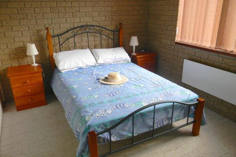 The Beach House - Foster Accommodation 2