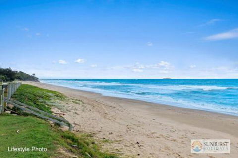 Sea Star Apartment - Foster Accommodation 0