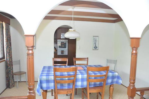 Rangehouse - Foster Accommodation 6