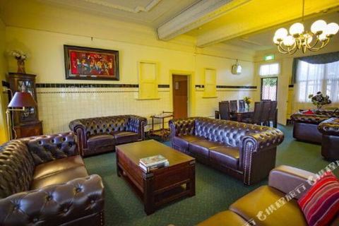 Abernethy House - Foster Accommodation 1