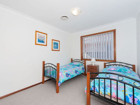 Little Rocky At Fingal Bay - Foster Accommodation 1