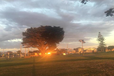 QUEEN BEDROOM FRIENDLY HOME PORTLAND - Foster Accommodation 5