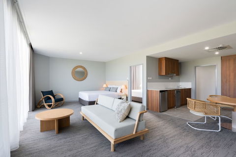 Abode Hotel Malua Bay - Foster Accommodation 6
