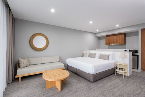 Abode Hotel Malua Bay - Foster Accommodation 5