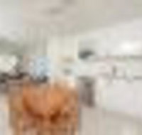 Lakeview Apartments Suite 17 - Foster Accommodation