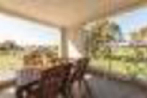 Lakeview Apartments Suite 17 - Foster Accommodation 4