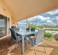 3 Bedroom Villa Moy at Nelson Bay 2 / 30 Thurlow Avenue FREE WIFI - Foster Accommodation