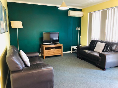 West Beach Lagoon 109 - Amazing Location - Foster Accommodation 4
