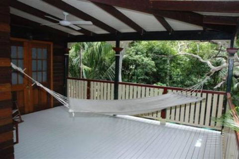 Appian Beach House - Foster Accommodation 2