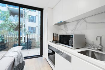 Roomerang At Garden Hill 1 - Foster Accommodation 2