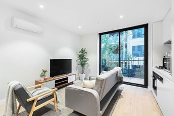 Roomerang At Garden Hill 1 - Foster Accommodation 1