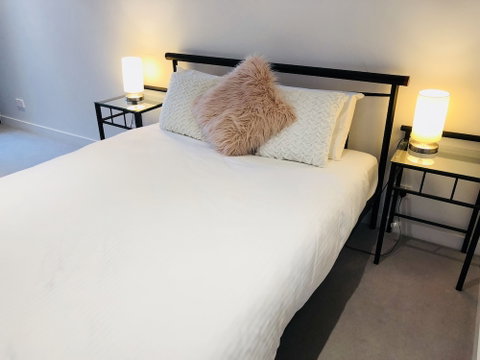 Comfy 2-Bedroom Apartment Level 5 - Foster Accommodation 5