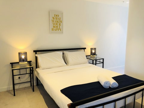 Comfy 2-Bedroom Apartment Level 5 - Foster Accommodation 4