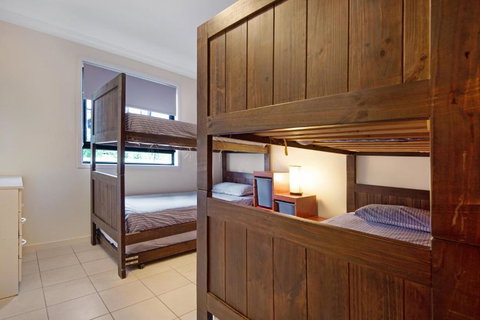 Oasis Apartments - Foster Accommodation 1