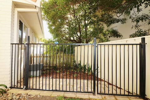 Beachcomber Pet Friendly - Foster Accommodation 3