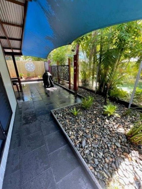 The Beach Shack Koda Beach Bungalow 1 - Foster Accommodation 6