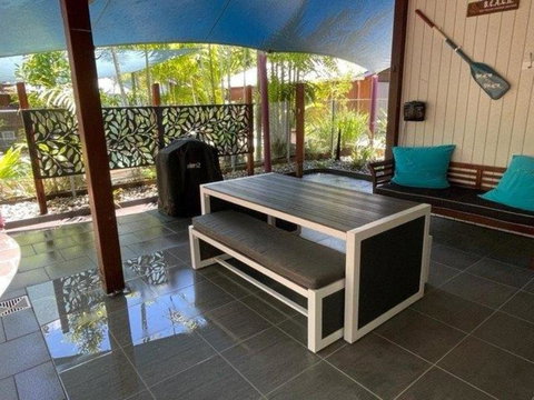 The Beach Shack Koda Beach Bungalow 1 - Foster Accommodation 4