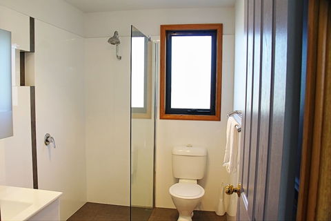 Douglas Street - Foster Accommodation 3