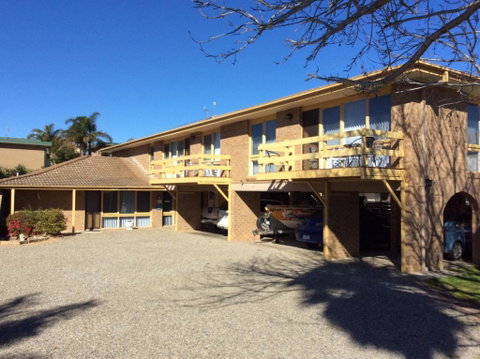 Como Lodge - Foster Accommodation 4