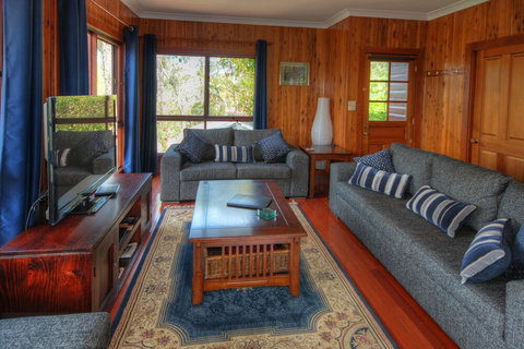 Glendell Cottage - Foster Accommodation 6