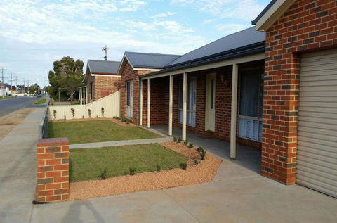 Numurkah Apartments The Saxton - Foster Accommodation 3